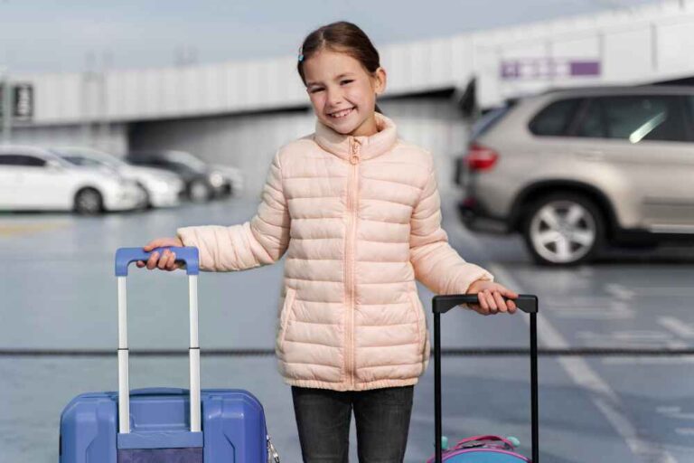 Taxi equipped with child seat for airport transfer